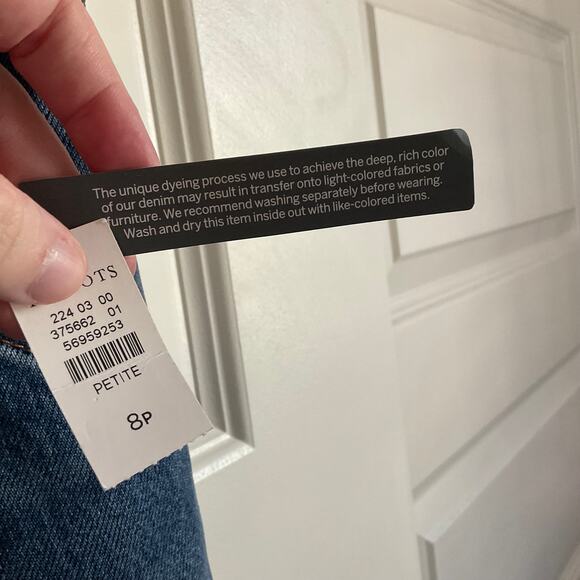 Talbots Summerweight Straight Leg Ankle Jeans - Size 8P - NEW - Picture 5 of 9